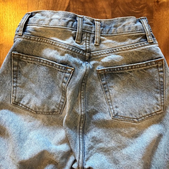 Brandy Melville Jeans Nwot Brandy Melville Jane Light Wash Jeans